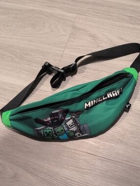Zara Green Zip Pouch with Black Label